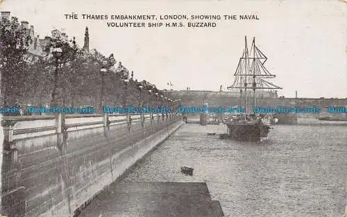 R113096 The Thames Embankment. London zeigt das Marine-Freiwilligenschiff. H.M.S.