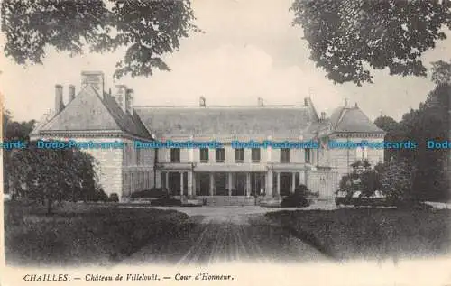 R114279 Chailles Chateau de Villelouet. Cour d Honneur