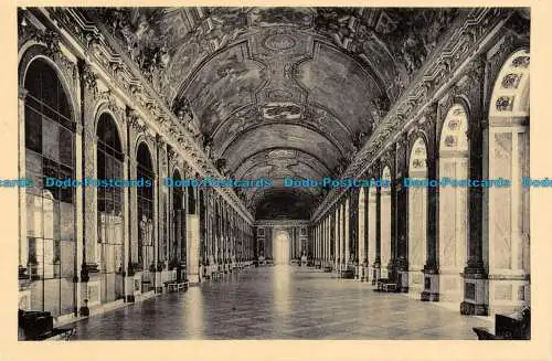 R114686 Chateau de Versailles. La Galerie des Glaces