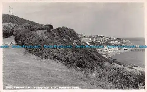 R115074 Ventnor I. W. Blick nach Osten und St. Bonifatius nach unten. Nahe. RP