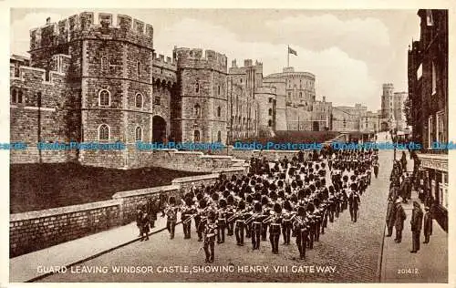 R116579 Wache verlässt Schloss Windsor und zeigt Heinrich VIII. Tor. Valentinstag. Foto