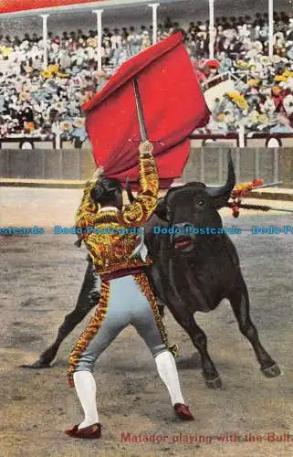 R124074 Matador spielt mit dem Stier. V. B. Cumbo