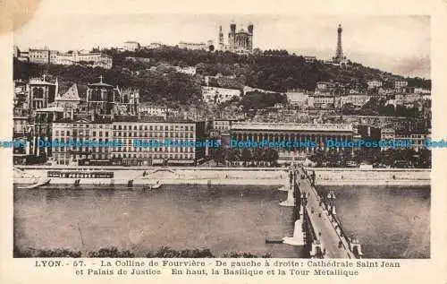 R141208 Lyon. La Colline de Fourviere. De gauche a droite. Kathedrale Saint Jean