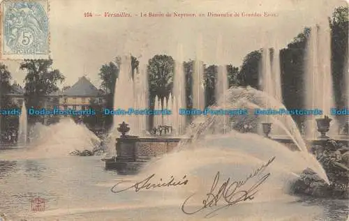 R142820 Versailles. Le Bassin de Neptune un Dimanche de Grandes Eaux