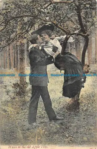 R164350 Es war im alten Apfelbaum. Frau und Mann. Welch. 1906