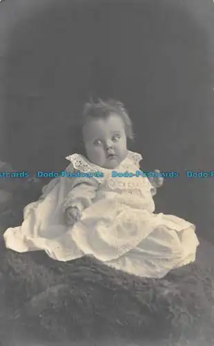 R164554 Alte Postkarte. Baby. Wykeham