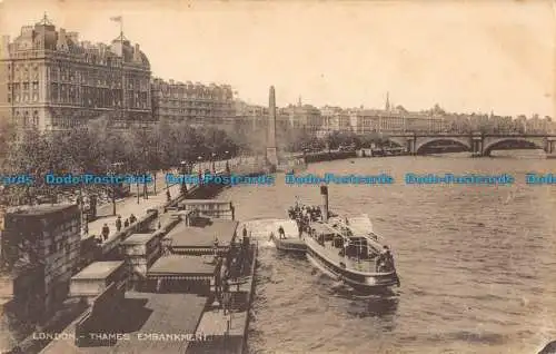 R165115 London. Themseufer. C. F. Castle