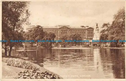 R165923 Buckingham Palace vom See. St. James Park. London. W. Strakers