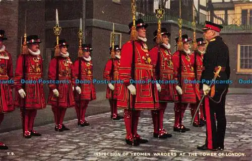 R166715 Inspektion von Yeomen Warders im Tower of London. Valentinstag. Valesqu