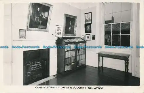 R167088 Charles Dickens Studie in 48 Doughty Street. London. RP. 1966