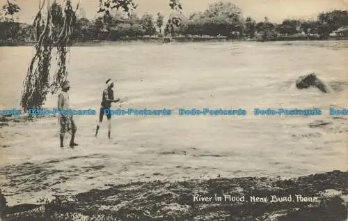 R658406 Poona. Fluss im Hochwasser. Nahe Bund. Akzidenzdruckerei