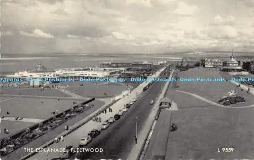 R182941 The Esplanade. Fleetwood. Valentinstag. Silveresque 3059V