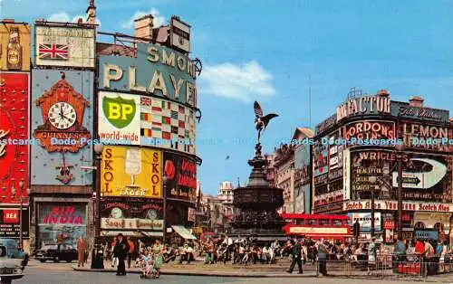 R183713 Piccadilly Circus. London. 1972