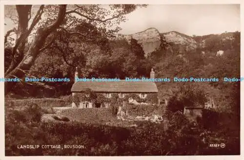 R184816 Landslip Cottage. Rousdon. Valentinstag. RP