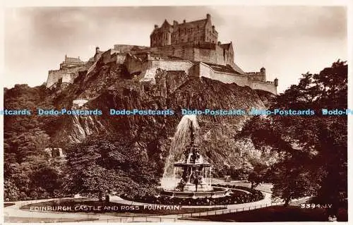 R190936 Edinburgh Castle und Ross Fountain. 3394. Valentinstag. RP