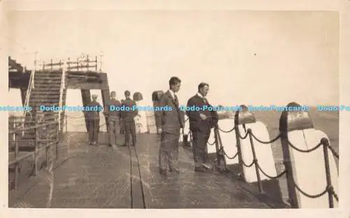 R190020 Herren. Alte Fotografie. Postkarte