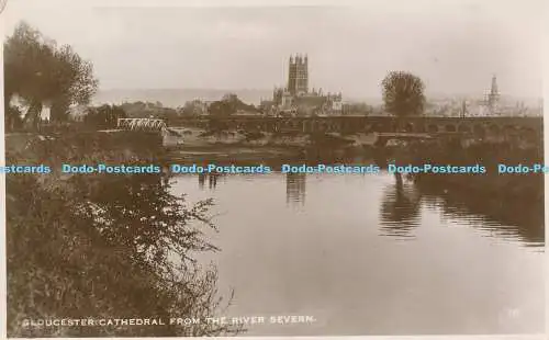 R191609 Gloucester Cathedral vom Fluss Severn. RP. 1932