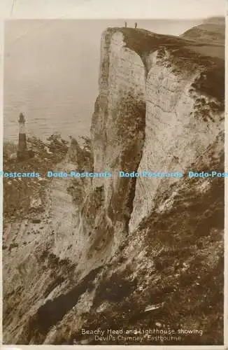 R190401 Beachy Head und Leuchtturm. Teufelsschornstein zeigen. Eastbourne. RP