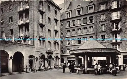 R191857 Saint Malo. I. et V. Place de la Poissonnerie et la Ha. Artaud. Gaby. 19