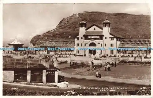 R687368 Ilfracombe. Der Pavillon und Capstone Hill. RP. 1957