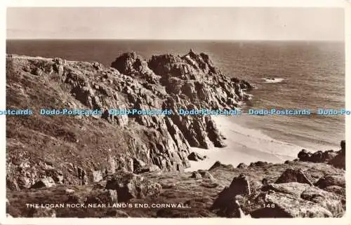 R687398 Cornwall. Der Logan Rock in der Nähe von Lands End. RP