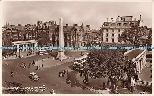 R687476 Southport. Das Kenotaph. Lord Street. RP