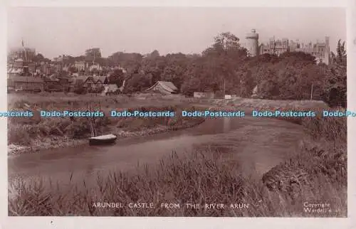 R700720 Schloss Arundel vom Fluss Arun. Wardell. RP. 1948