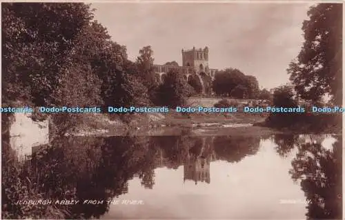 R702881 Jedburgh Abbey vom Fluss. Valentinstag. RP