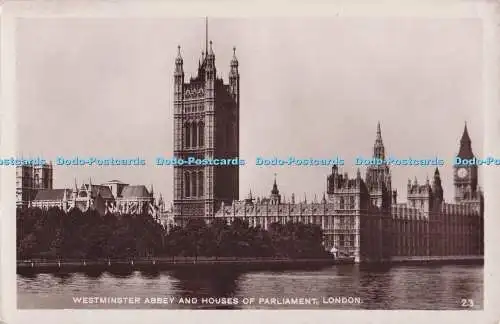 R700745 London. Westminster Abbey und Houses of Parliament. RP