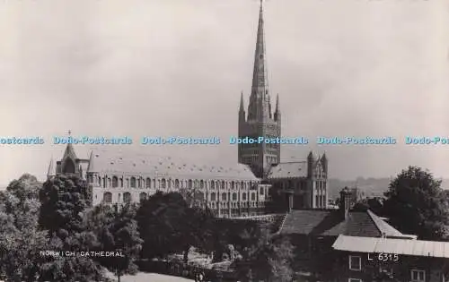 R702988 Norwich Cathedral. Valentinstag. RP. 1960