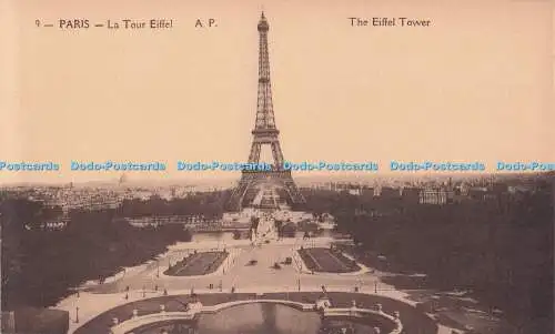 R704505 Paris. Der Eiffelturm. A. Papeghin