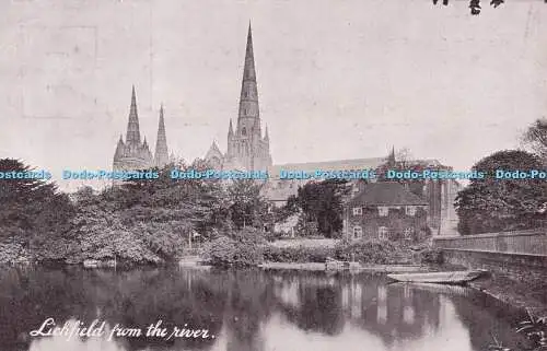 R704582 Lichfield aus dem Fluss.Christliche Romanreihe