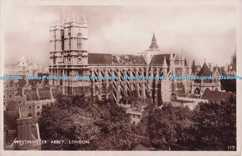 R698575 London. Westminster Abbey. British Made. RP. 1932