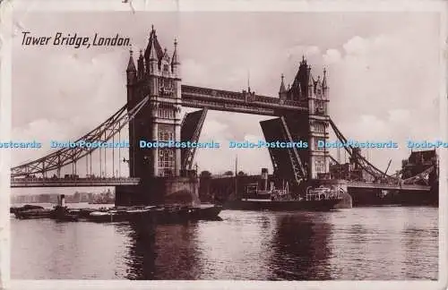 R698577 London. Tower Bridge. RP. 1937