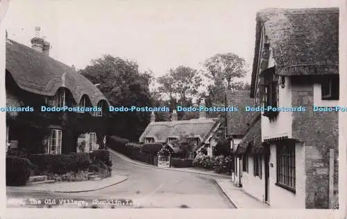 R701064 I.W. Shanklin. Das alte Dorf. Nahe. RP. 1953