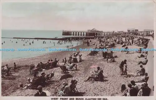 R698668 Clacton on Sea. Nasse Front und Strand. Woolstone Bros. Serie Milton.