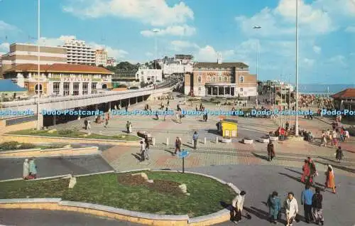 R704835 Bournemouth. Der Pier-Ansatz. Fotopräzision. Colourmaster Internatio