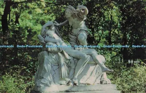 R704905 Leningrad. Sommergarten. Skulpturengruppe Amor und Psyche. V. C. Sherst