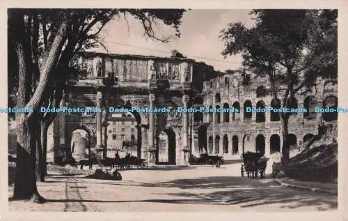 R701393 Roma. Arco di Costantino e Colosseo