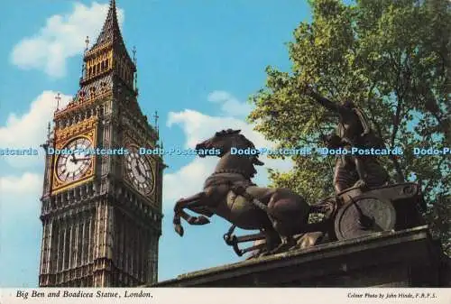 R705089 London. Big Ben und Boadicea Statue. John Hinde