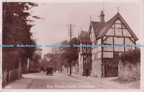 R699115 Castle Donington. Schlüsselhaus. Scarratt