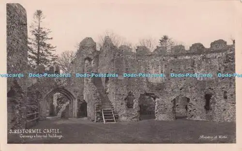 R699136 Restormel Castle. Tor und interne Gebäude. Arbeitsministerium. Cro