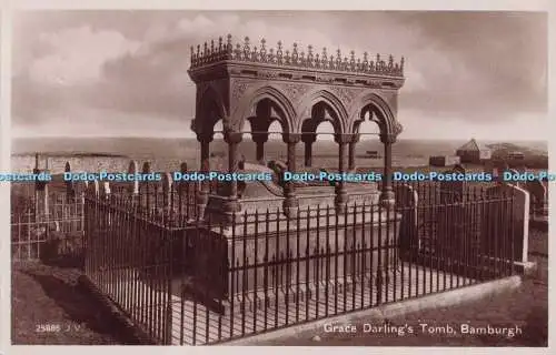 R701615 Bamburgh. Grace Darling Tomb. Jas. McDougle and Sons. Valentinstag. RP