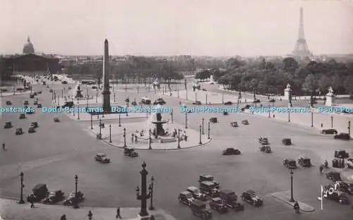 R701750 Paris. Place de la Concorde. Yvon. 1954