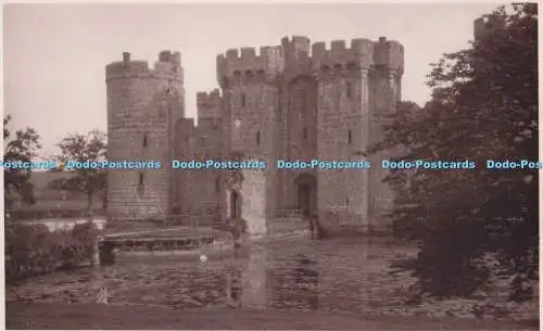 R703977 Bodiam Castle. Postkarte