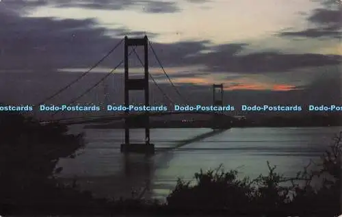 R705464 Die Severn-Brücke bei Nacht