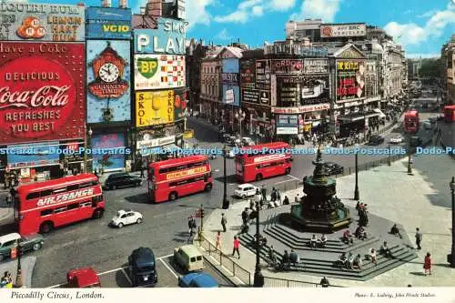 R704004 London. Piccadilly Circus. John Hinde. E. Ludwig