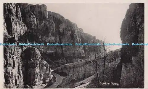 R702049 Cheddar Gorge. RP. Postkarte