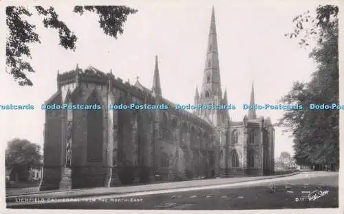 R702066 Lichfield Cathedral aus dem Nordosten. Walter Scott. RP