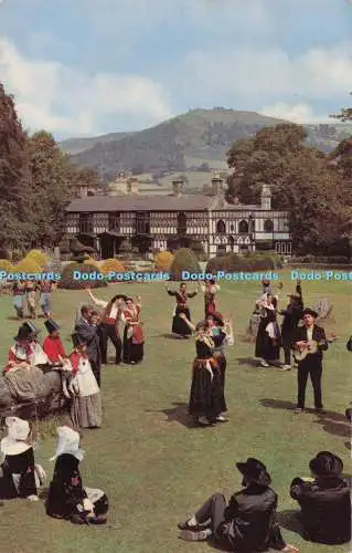 R706556 Llangollen. Internationaler Volkstanz. Plas Newydd